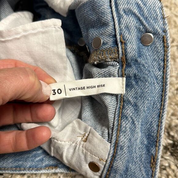 PacSun Vintage High Rise Button Fly Frayed Denim Shorts Size 30 - Picture 5 of 7